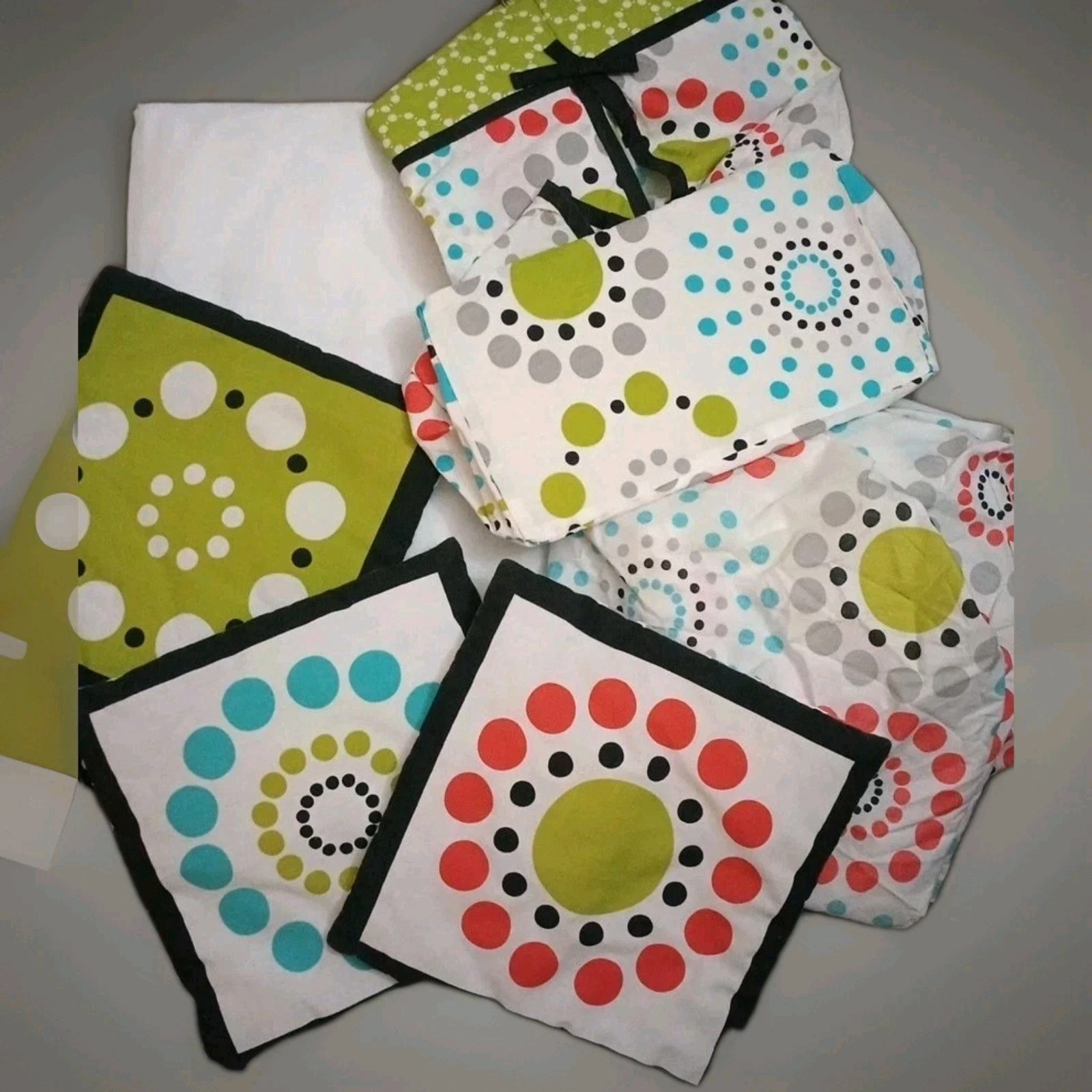 Sumersault 6 Pc Crib Set / Diaper Bag / 3 Pillows/ Crib Sheet / Dust Ruffle NWOT