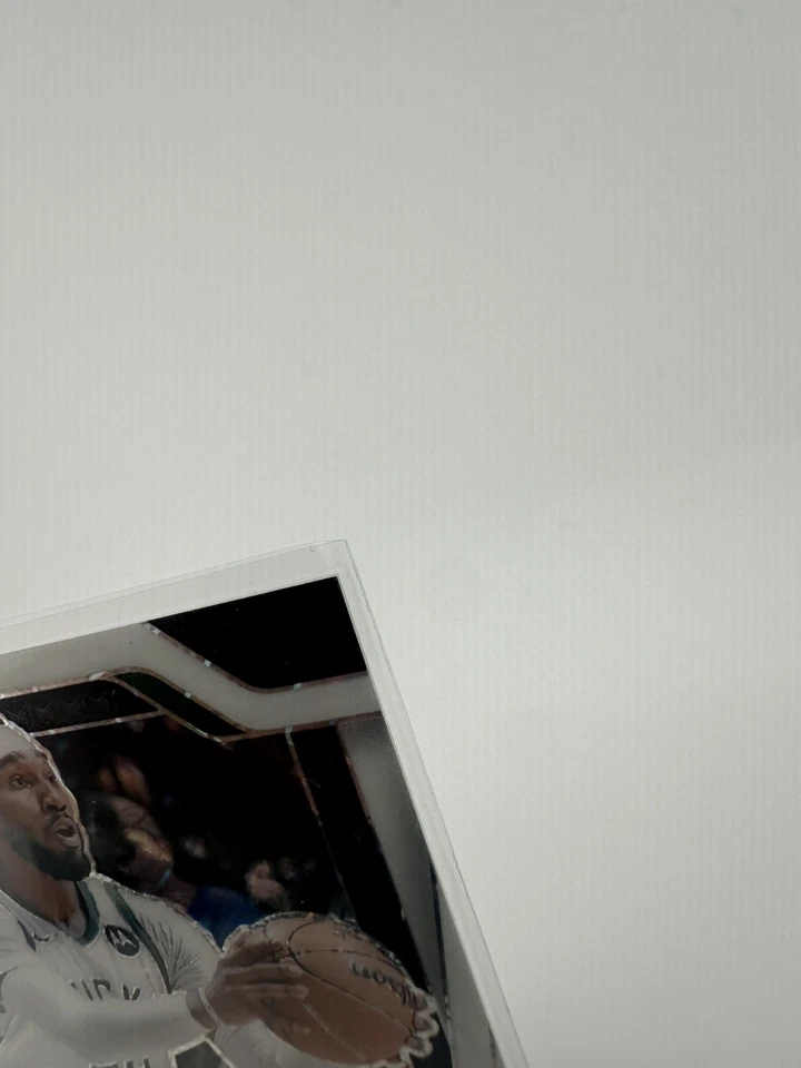 JAE CROWDER 2024-25 PANINI PRIZM БЕЛЫЕ БАКСЫ MILWAUKEE NO35 /175 Q4407 - Изображение 2 из 4