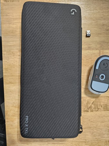 Logitech G Pro x TKL Lightspeed Wireless Keyboard White w/ Pro Superlight2 Mouse - Picture 5 of 18