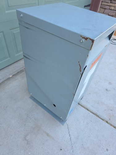 Federal Pacific 25kVA S2T25E Dry Type Transformer Prim. 240x480V Sec. 120/240V - Picture 3 of 11