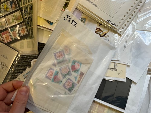 stamps clearance glory boxe 100+ unsold lots of mint huge lot - Picture 14 of 24