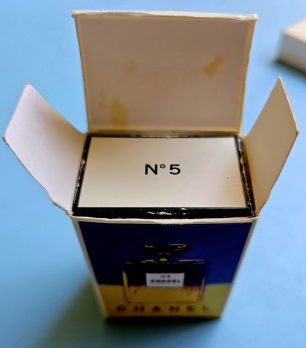 Chanel No 5 Parfum Pure Perfume Andy Warhol Limited Edition .25oz 7.5ml 3/4 Full - Picture 10 of 19