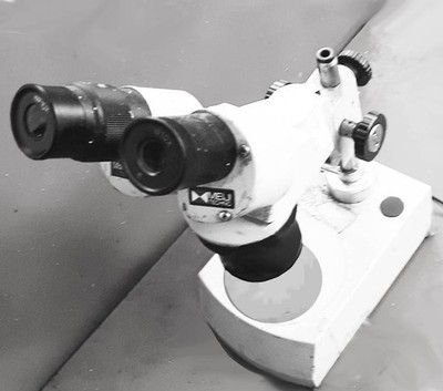 Polarizing Binocular Microscope MEIJI TECHNO SKT 32905 - - Polarizing Capability