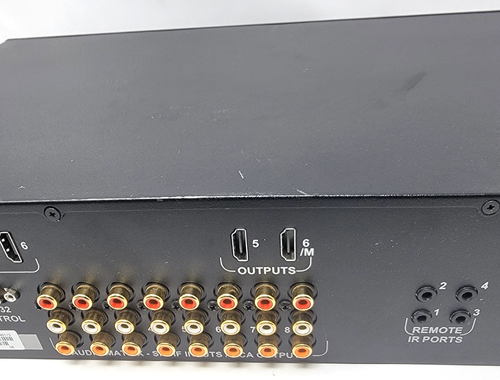 Control4 C4-LU642D Interruttore a matrice AV 4K Ultra HD 6x6 con downmixing audio - Foto 9 di 14