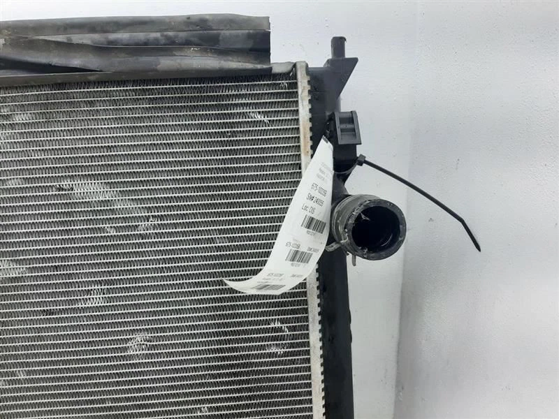 Радиатор Dodge Charger 2013 68050126AB - Изображение 2 из 4