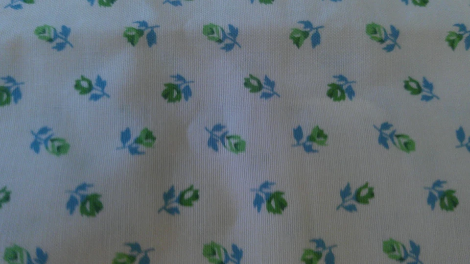 "Tela Windham McCall's azul verde floral 3 yardas x 44""" Foto 2 de 3