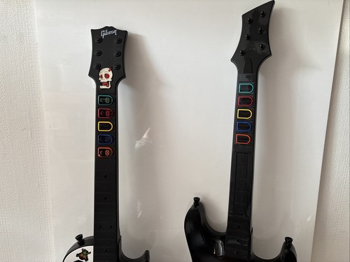 X 2 Guitar Hero World Tour Solo Guitar Pack Nintendo Wii Wireless With Game! - Picture 3 of 6