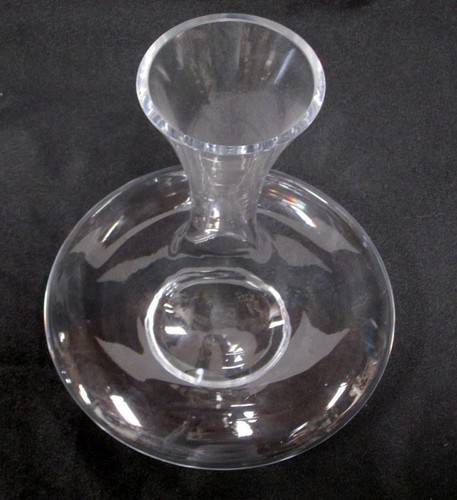 Reidel Ultra Wine Decanter 9" Tall x 8-1/4" Wide 43oz. 24% Lead Crystal - Picture 3 of 6