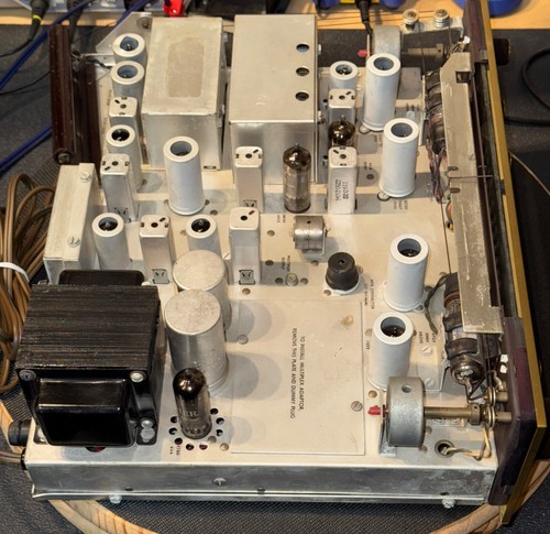 1960 Fisher 100T Coronet Tube Stereo Preamp AM/FM Tuner In Very Good Condition - Picture 6 of 17