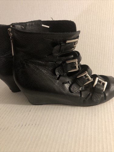 Dolce Vita Womens zipper Gladiator Heels Black Leather Ankle 8.5 butter soft - Picture 3 of 7