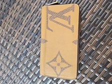 Louis Vuitton Monogram Reverse Coated Canvas Zippy Wallet Brown Coated -