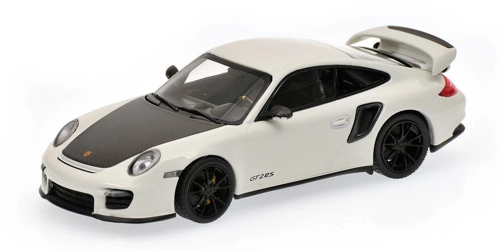 Porsche 911 GT2 RS 2010 Minichamps 1/43 Limited Edition 2016
