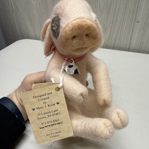 Pochung Mountain Mary J. Kolar Limited Edition 10" Needle Felted Pig 'WILEY' - Picture 18 of 21