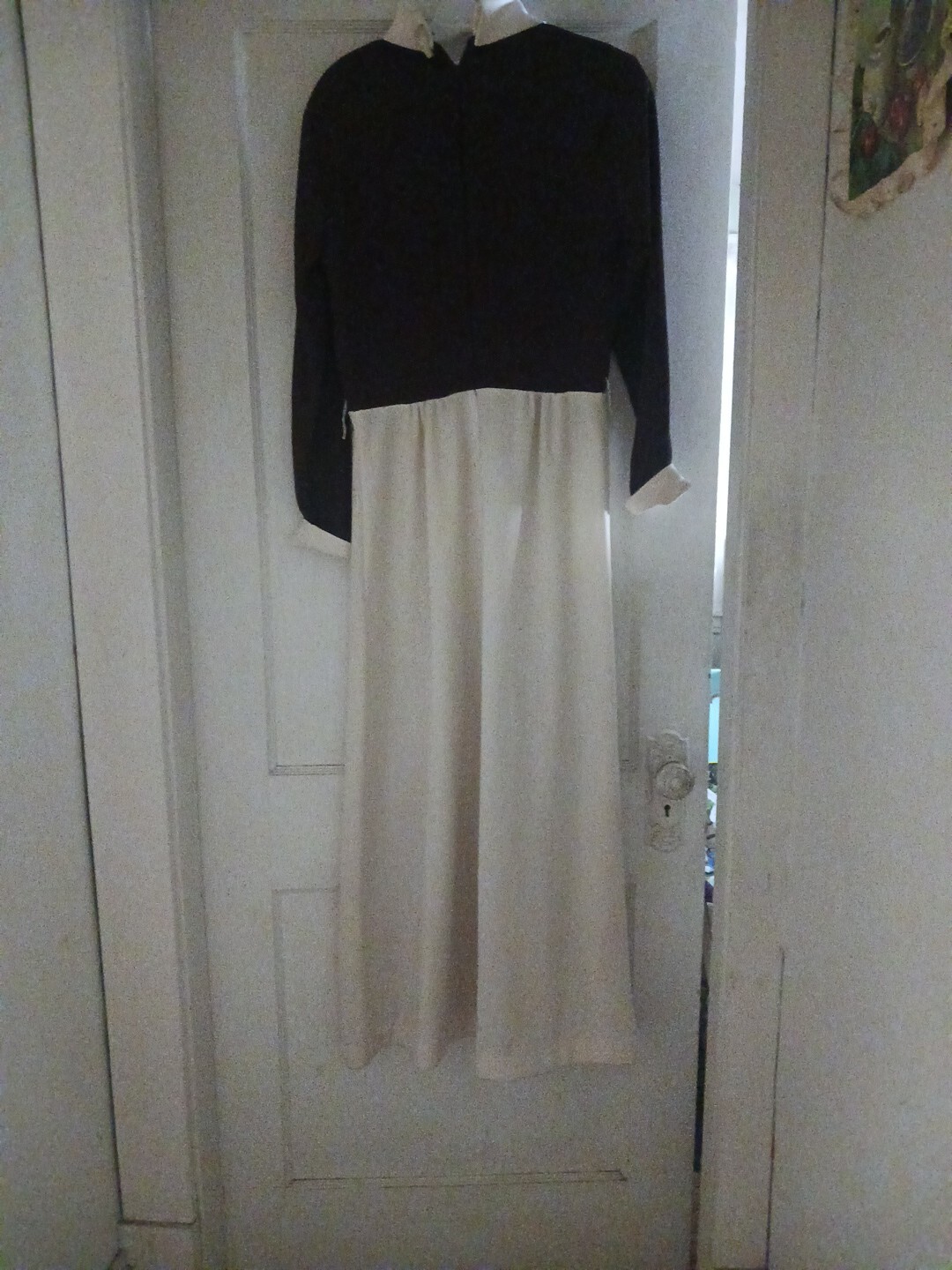 Picture 2 of 3