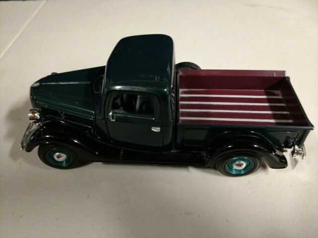 1 24 scale diecast pickup trucks