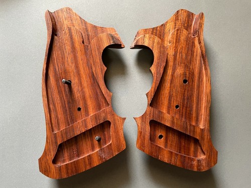 Professional Target wood Grips for S&W K/L frame Square Butt Checker Hardwood - Picture 3 of 8