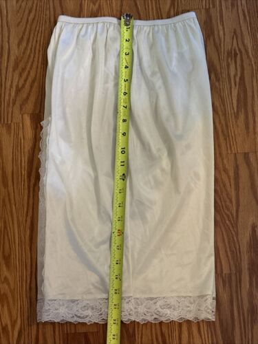 Vintage Dessous satiniert Nylon Spitze Shorts Streichholz 34 36 - Bild 6 von 9