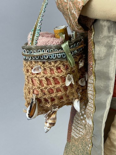 Carmen Manago Beach Babe Doll 2001 23" Bouquet & Co Bikini Robe Seashell Bag EUC - Picture 3 of 12