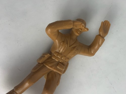 Greenbrier Industries Khaki Brown 4" Army Man Plastic Soldier w/Binoculars - Picture 8 of 8