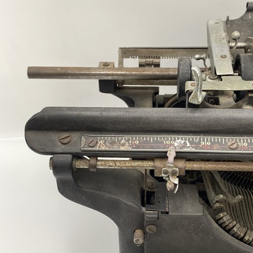 Vintage Underwood Standard Typewriter No.3? Spares/Repairs/Decoration B14 - Picture 5 of 24