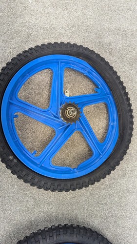 Mongoose Stun Bicycle 16" Mags Tuff Wheel Set BMX Bike Tires Rim Blue Wheelset - Picture 4 of 12