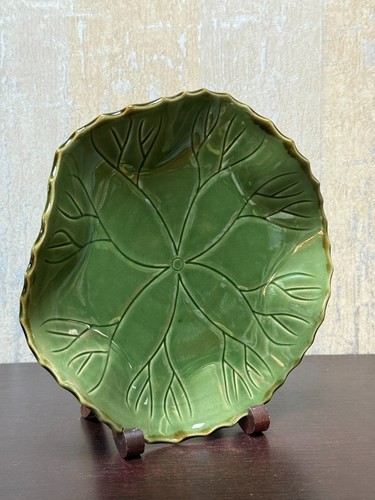 Handgefertigte Bali grüne Keramik Blatt Teller 9" - geprägte Kunstkeramik Serviergeschirr - Bild 2 von 4