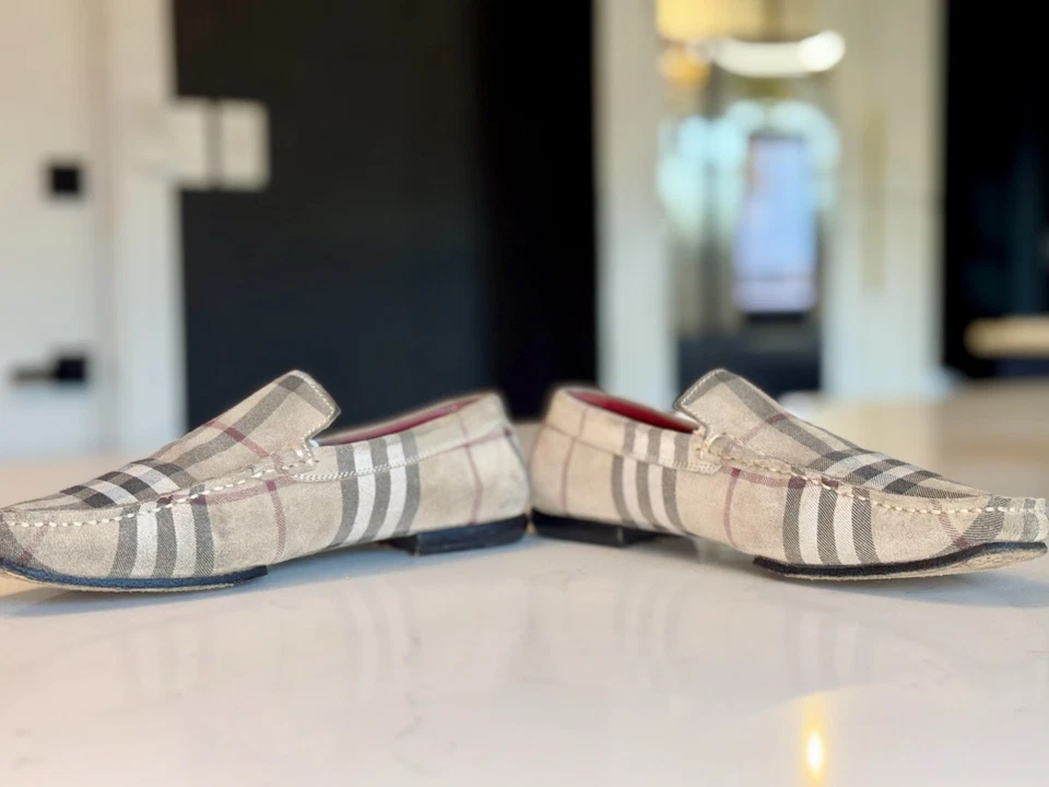 Burberry Woman’s Driving Shoes - Image 3 of 4