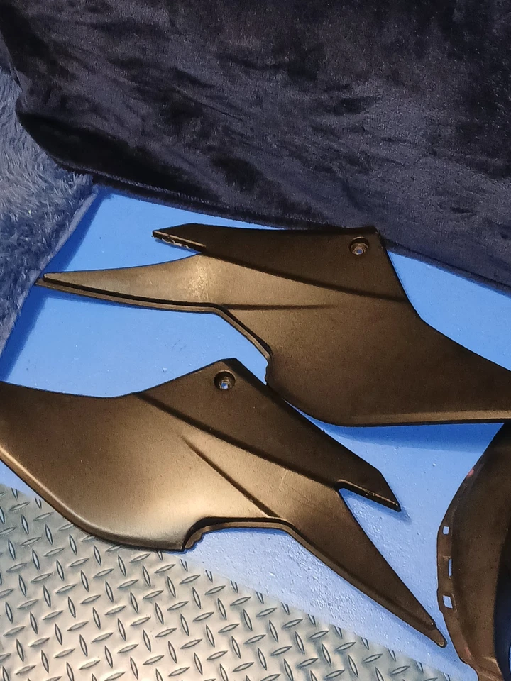 Genuine OEM 2008-2012 Kawasaki Ninja 250R Front Nose Headlight Lamp Bodywork - Image 3 of 4