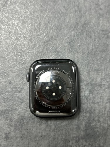 Apple Watch Series 6 44mm Space Grey Case - Czarny pasek sportowy (GPS) - Uszkodzony - Zdjęcie 2 z 6