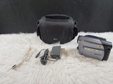 Samsung SC-DC173U DVD Camcorder with 34x Optical Zoom, Bundle