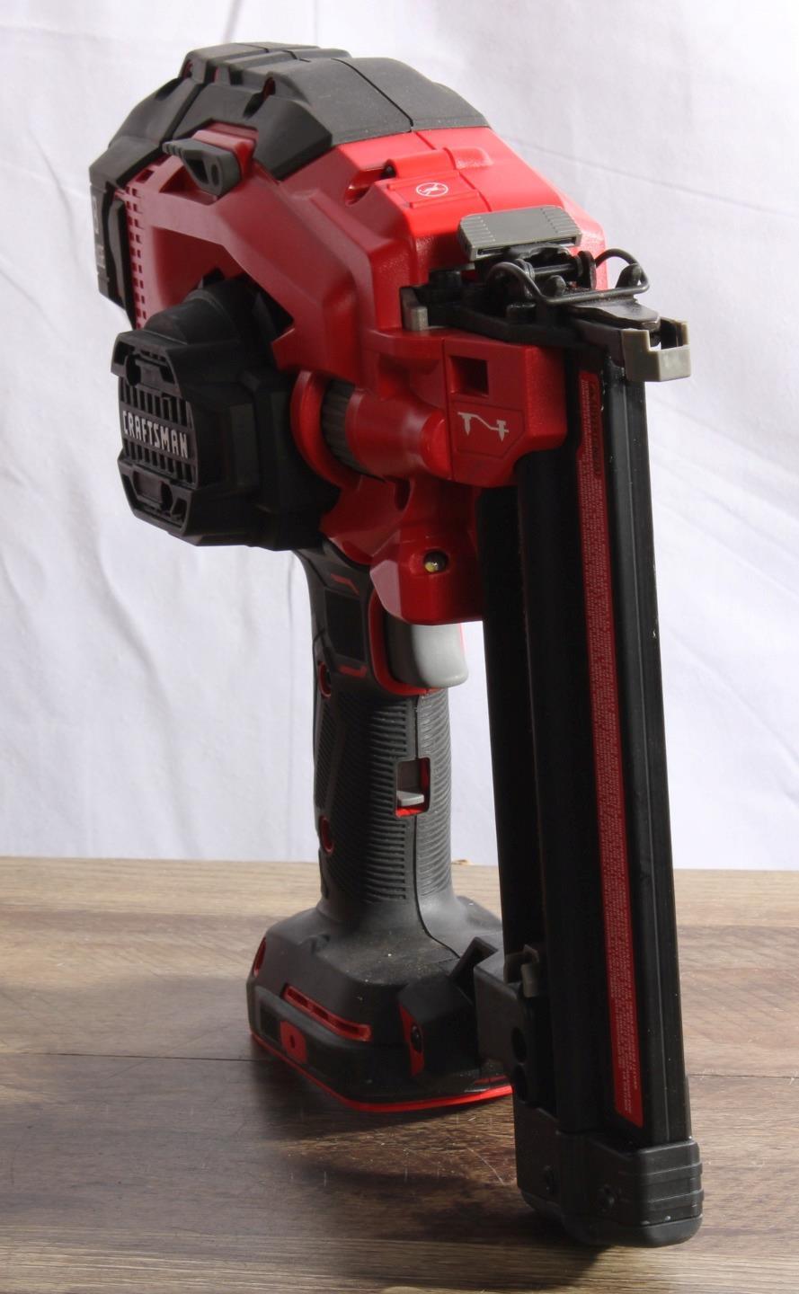 Craftsman 18 GA Brad Nailer Cordless 20V LiIon No Mar Tip Work Lights