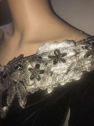 £40 NEW QUIZ Black Velvet Bardot Gold Embroidered Midi Dress , sz 8 - Picture 4 of 8