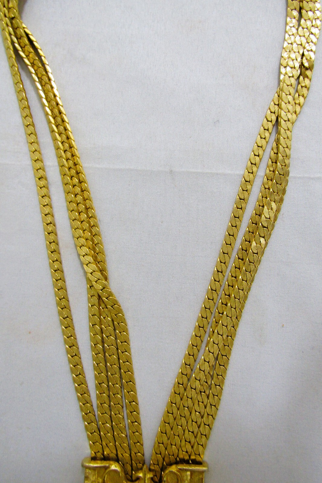 Picture 4 of 9