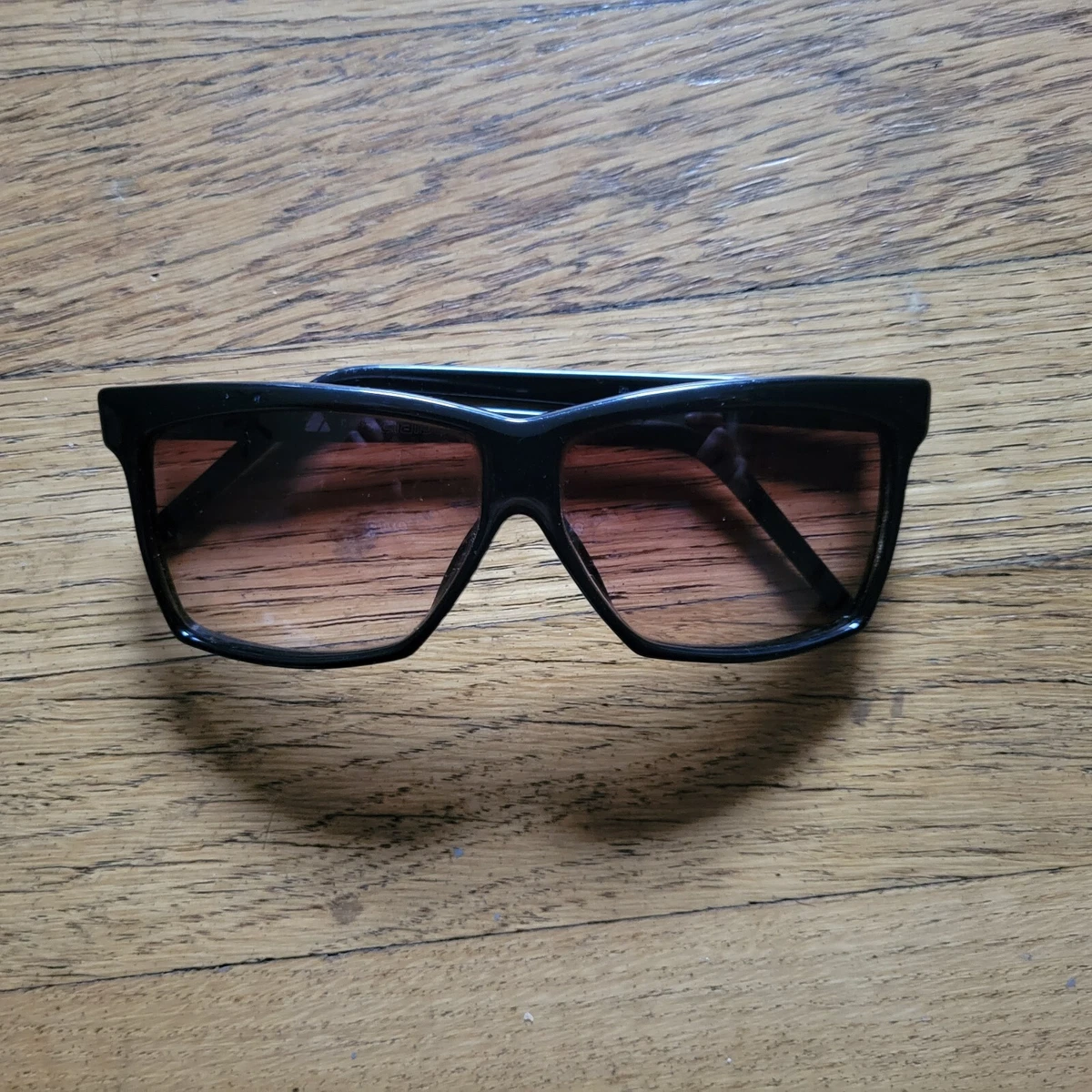 Liz claiborne 2025 mens sunglasses
