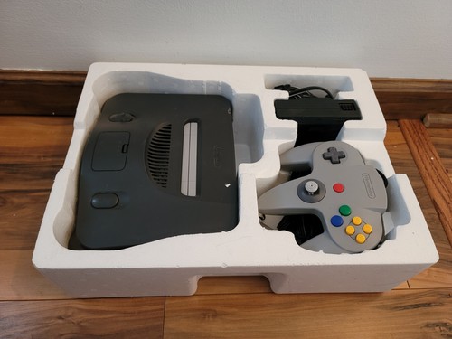 Nintendo 64 N64 Launch System Console CIB Complete In Box Great Shape 15 - Picture 7 of 10