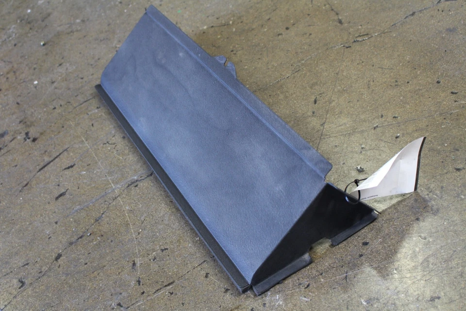 Ferrari 456 M, conducto de entrada del transportador de aire delantero, usado, P/N 63132400 Foto 3 de 4