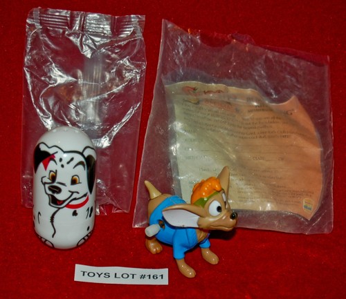 VINTAGE TOYS BURGER KING  Tito Chihuahua Kellogg Disney “Lucky” Set of 2 Lot#161 - Picture 1 of 5