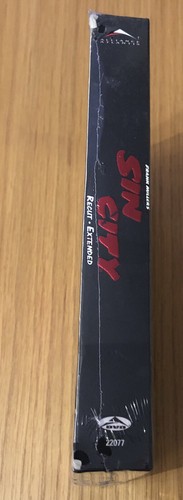 SIN CITY RECUT.EXTENDED DVD DELUXE TWO-DISC SET REGION 1 NEW - Picture 7 of 8