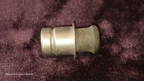 69-70 Datsun S130 series 1 240z cigarettes lighter UNUSED/NOS - Picture 2 of 3