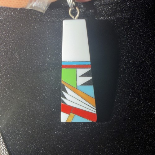 Colgante con múltiples incrustaciones  - Imagen 1 de 5