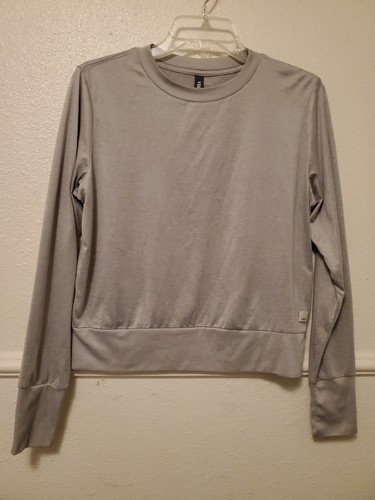 Vuori Daydream Crew Performance Long Sleeve Womens Small Light Grey Color
