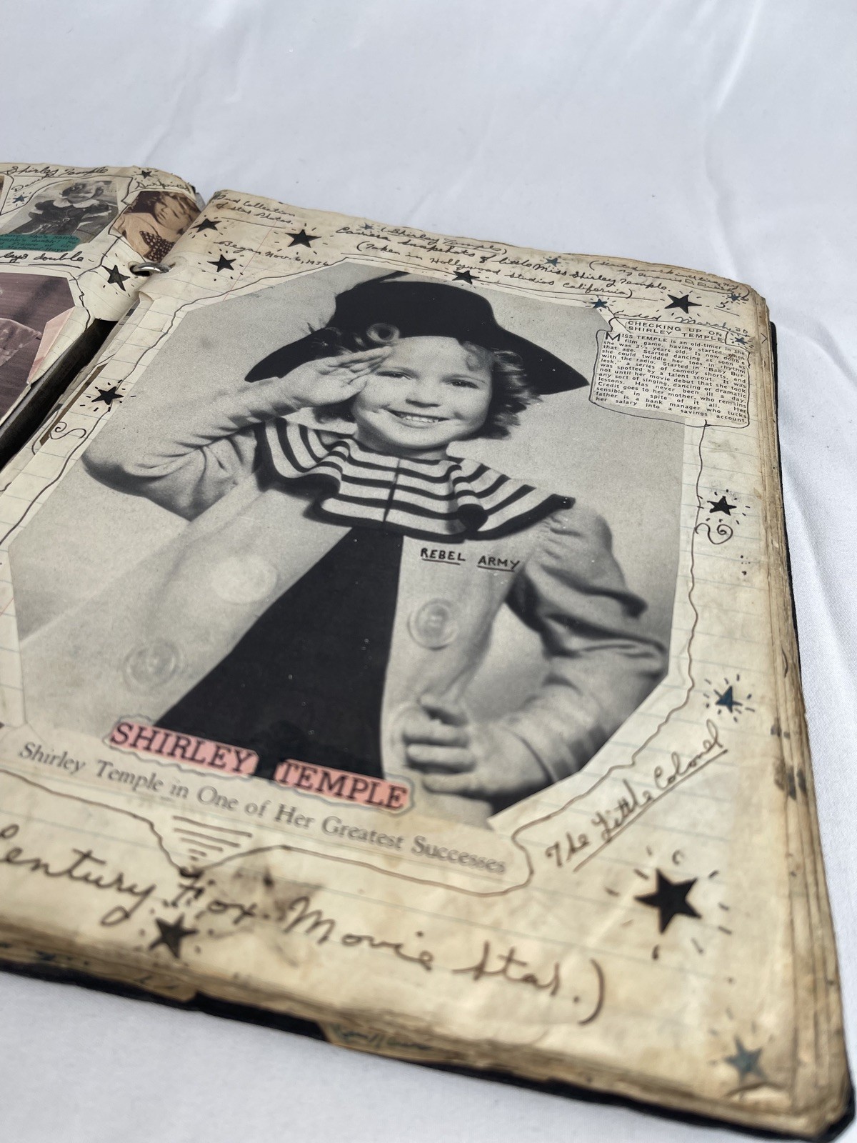 Handmade SHIRLEY TEMPLE 134 pg SCRAPBOOK NEWSPAPER MAGAZINE CLIPPINGS EPHEMERA