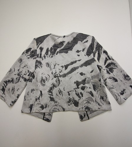 St John Collection Metallic Silver Knit Top Clasp Bolero Jacket Womens 4 - Picture 13 of 17