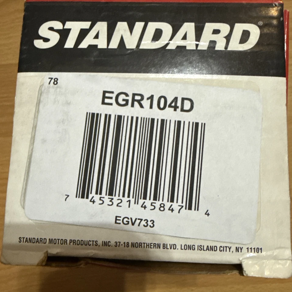 EGR Valve  Standard Motor Products  EGV733 - Image 2 of 4