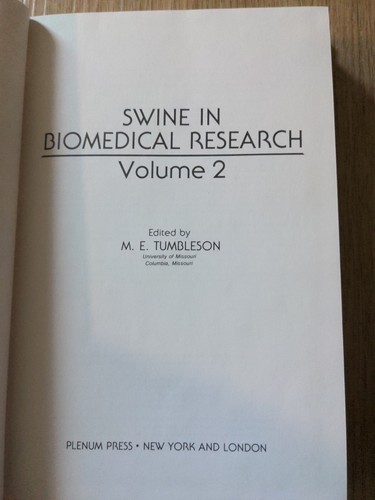 Swine in Biomedical Research Volume 2 M E Tumbledon - Picture 2 of 6