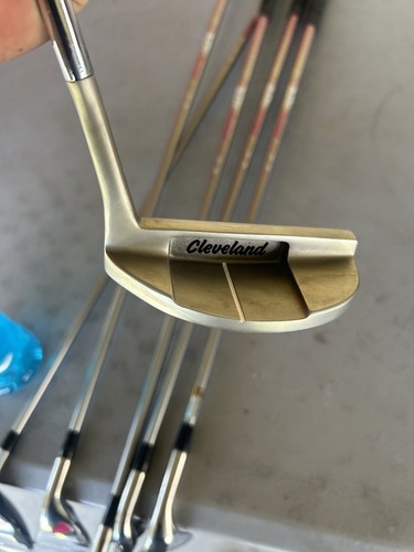 Cleveland Bloom Women's Graphite W Flex Golf Clubs/50g Weight-3 Wood-5 - Picture 9 of 12