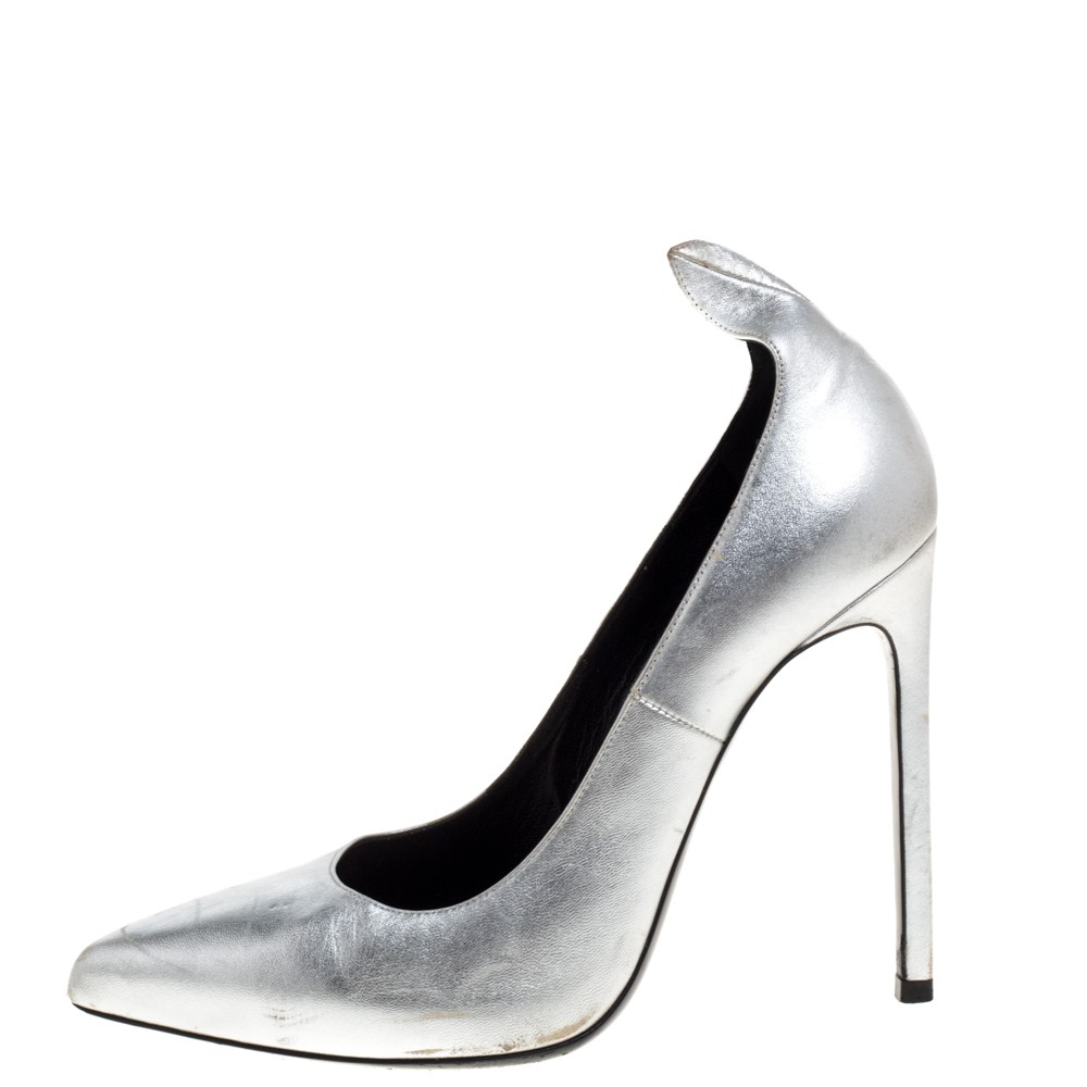 Decolte Saint Laurent Paris in pelle argento con spine a punta taglia 37