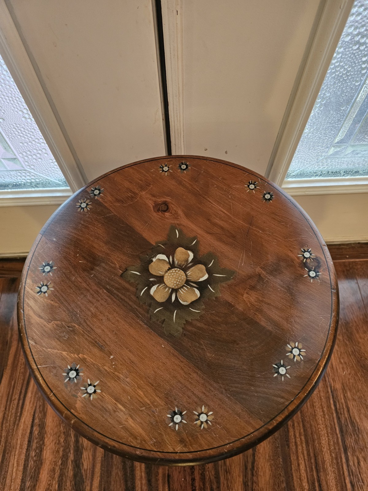 Picture 2 of 8