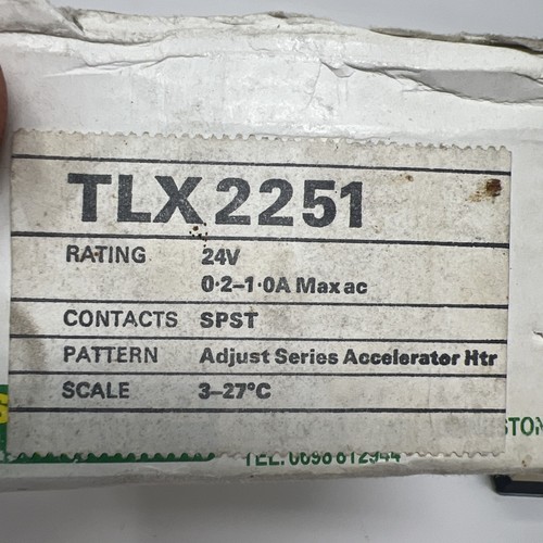 Satchwell Sunvic TLX 2251 Room Thermostat. - Picture 3 of 7