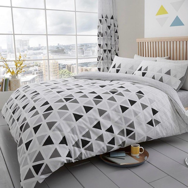 Geo Triangle Double Duvet Cover Set Reversible Geometric Bedding Pink